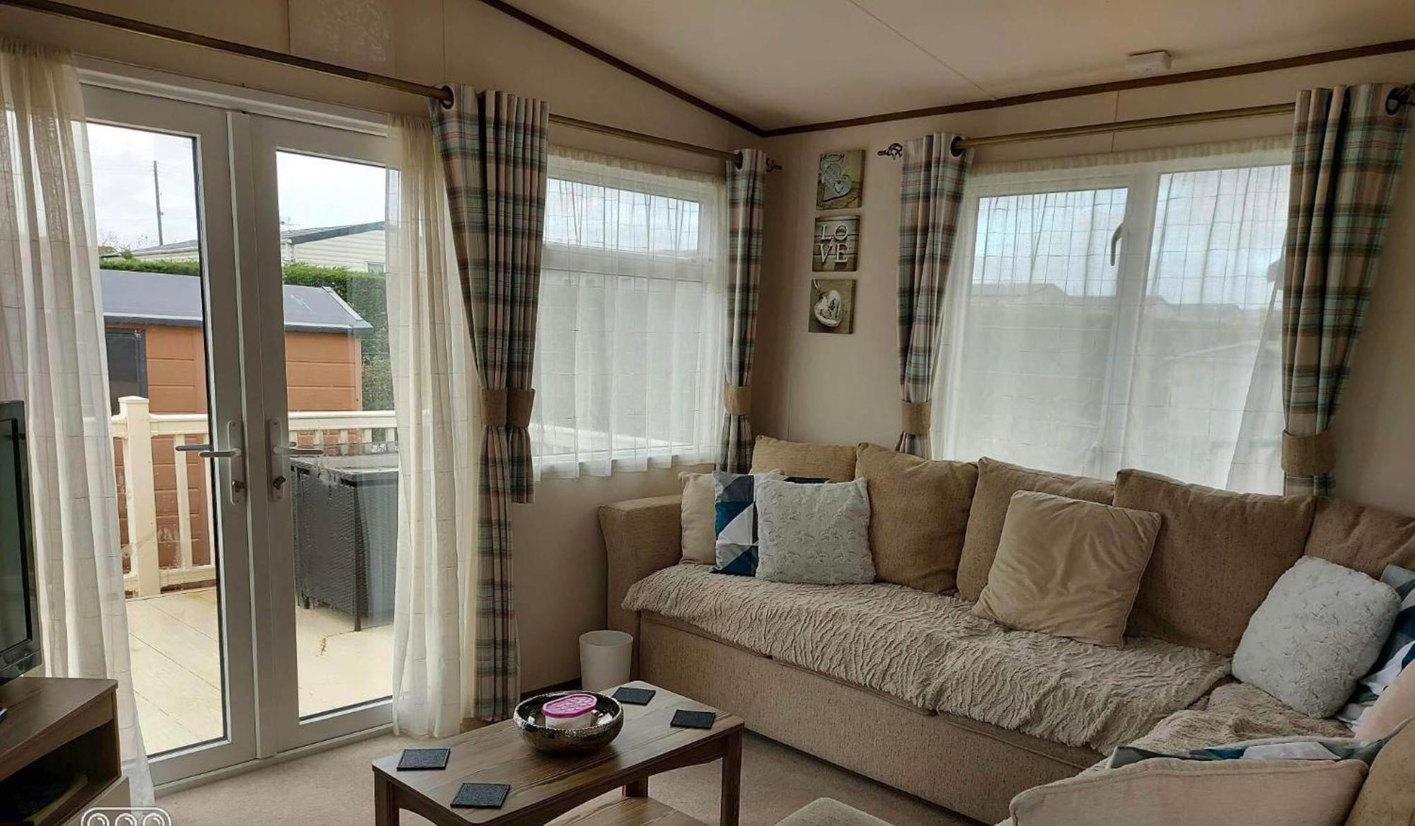 Apartment 149 Unity 6 Berth Passes Optional No Pets *